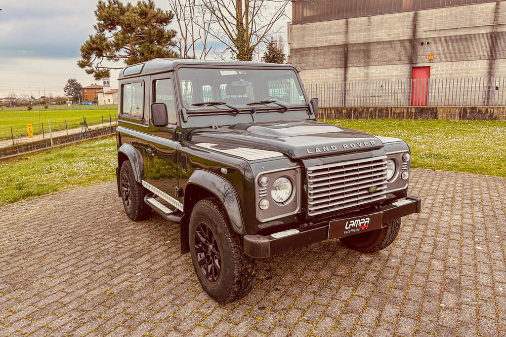 Land Rover Defender TD4 2.4