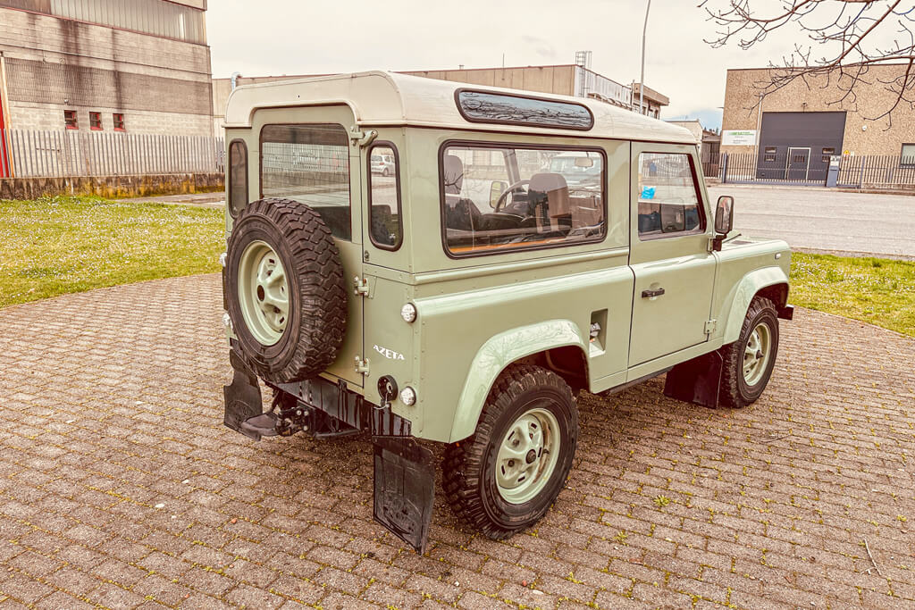 Land Rover Defender TDI 200