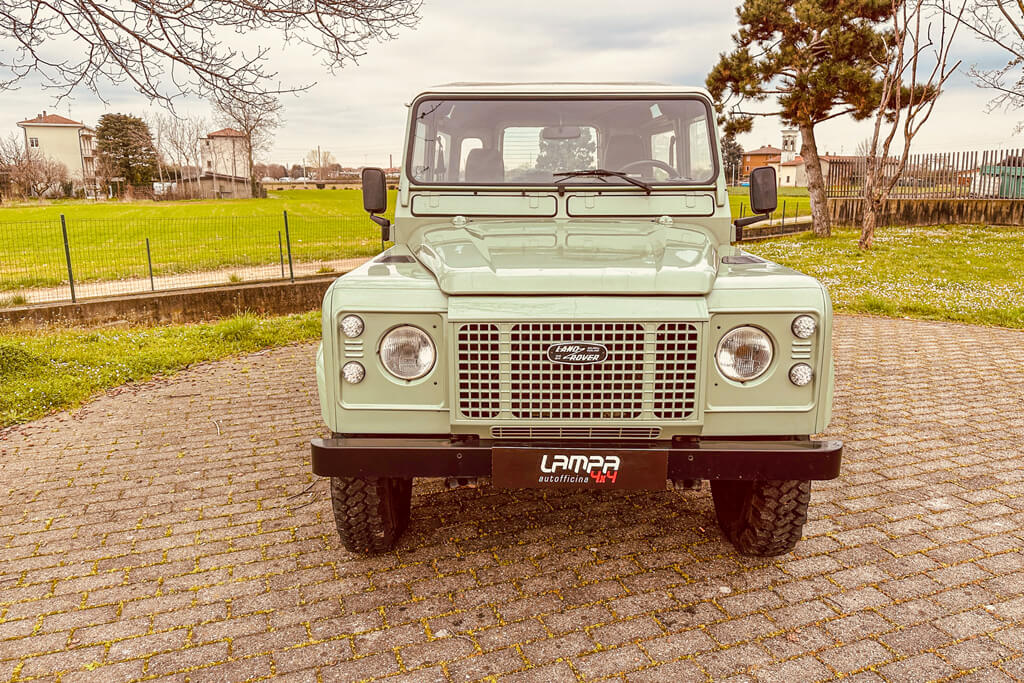 Land Rover Defender TDI 200